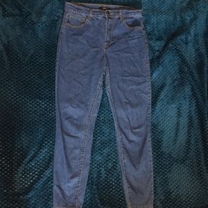 High Wasted Retro Style Jeans